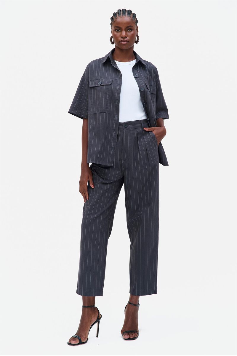 Calca-Feminina-Slim-Cropped-Risca-de-Giz-Look--
