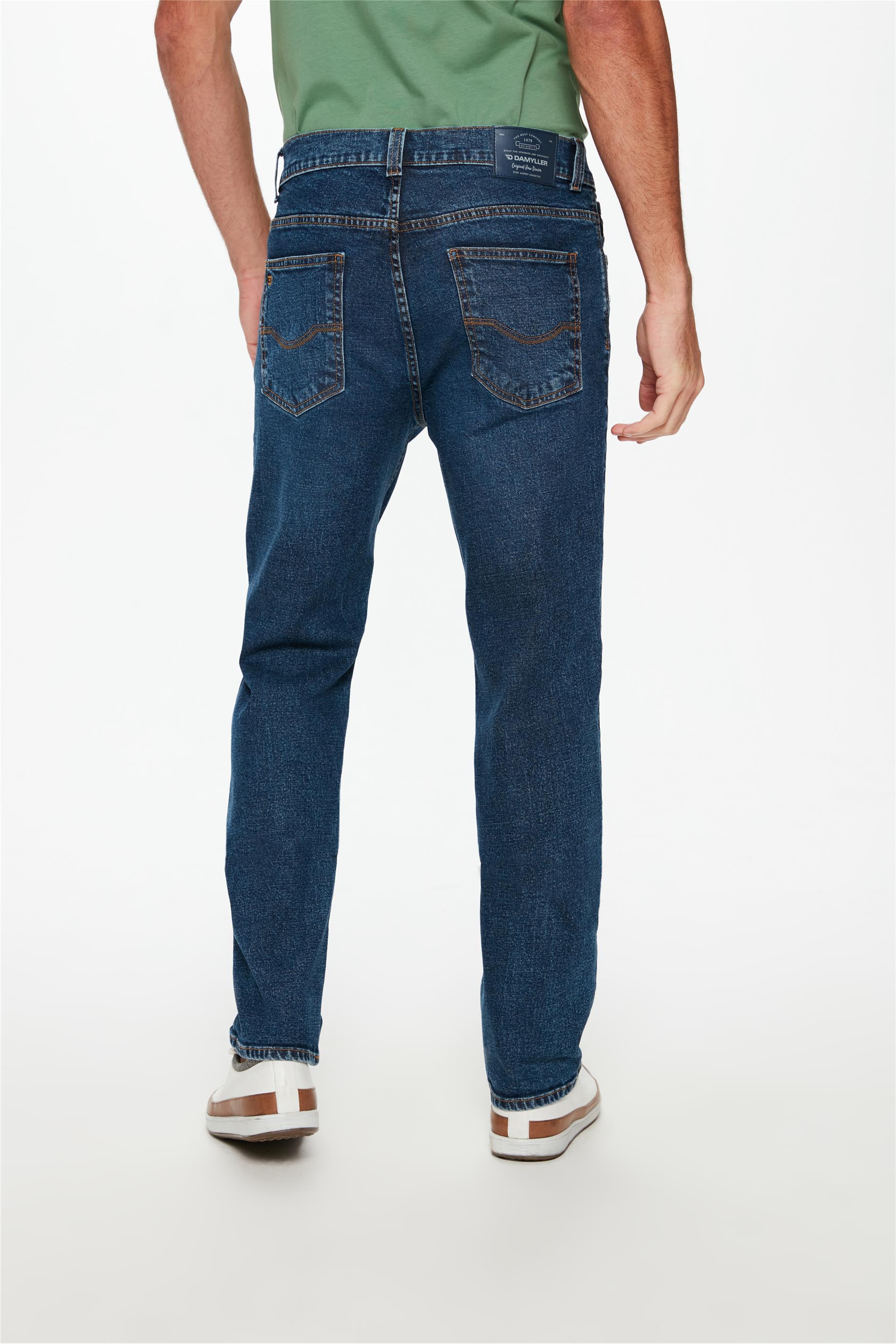 Calça Jeans Masculina Reta Cintura Alta e Rebites - Damyller - O Jeans da  Vida Real