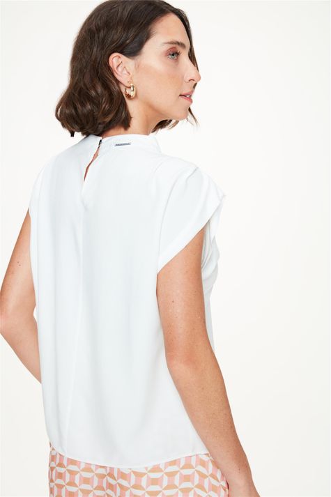 Blusa-de-Viscose-com-Pregas-no-Ombro-Costas--