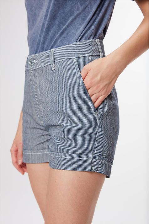 Short-de-Sarja-Estampa-Listrada-G4-Frente--