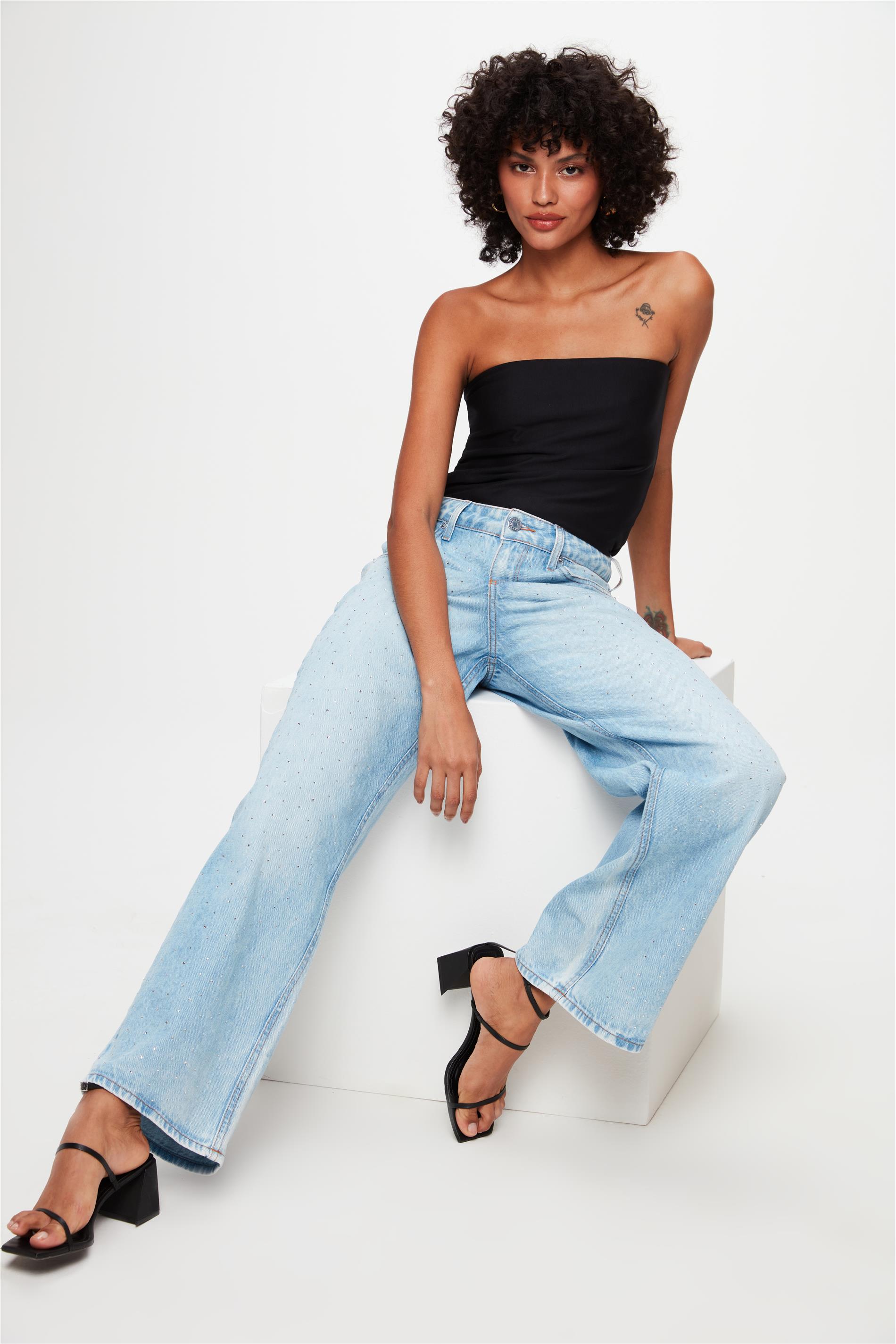 Calça Jeans Wide Leg com Bolsos Frontais - Damyller - O Jeans da