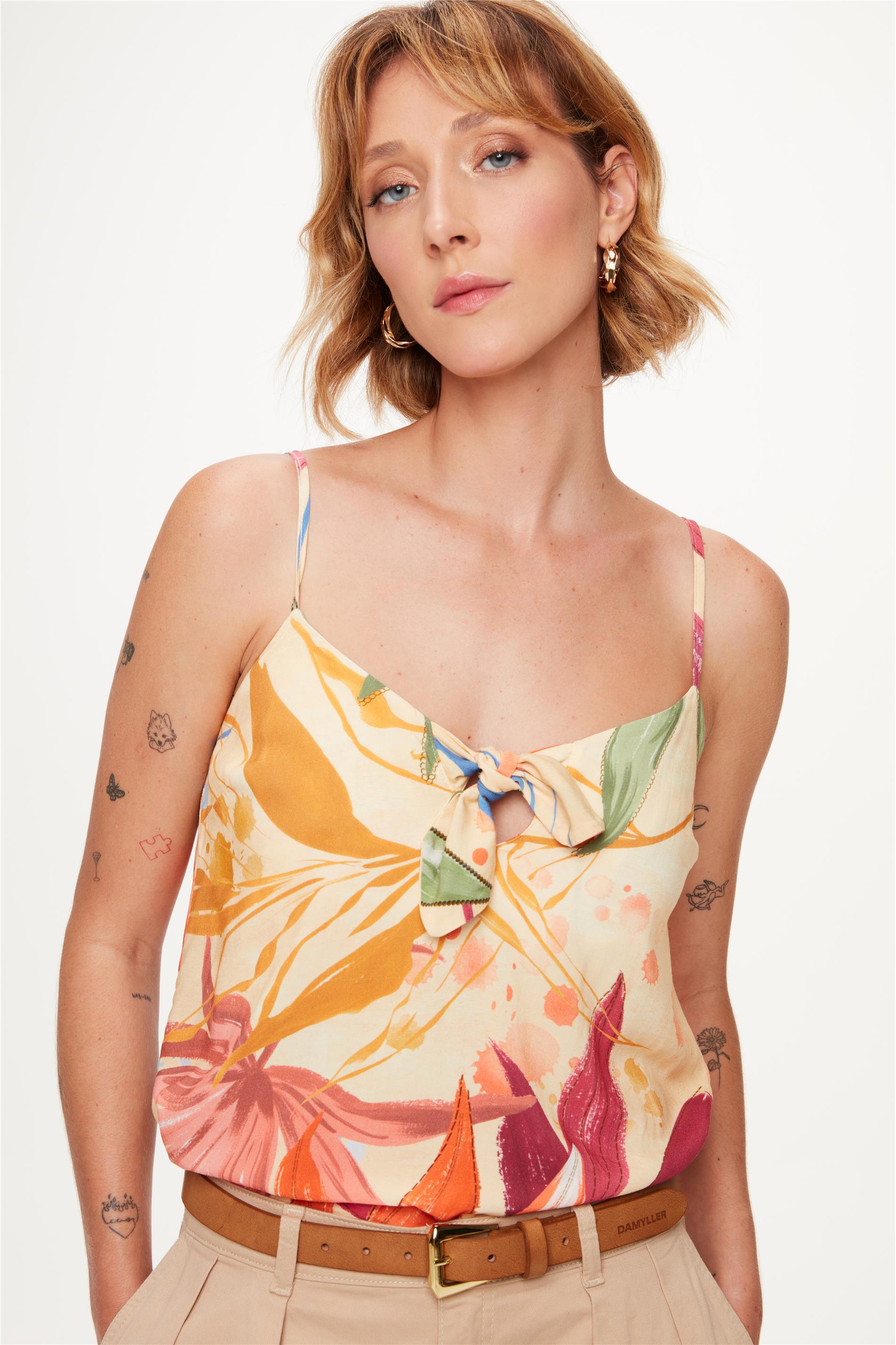 Blusa Canelada Transpassada Floral Mini - - Damyller