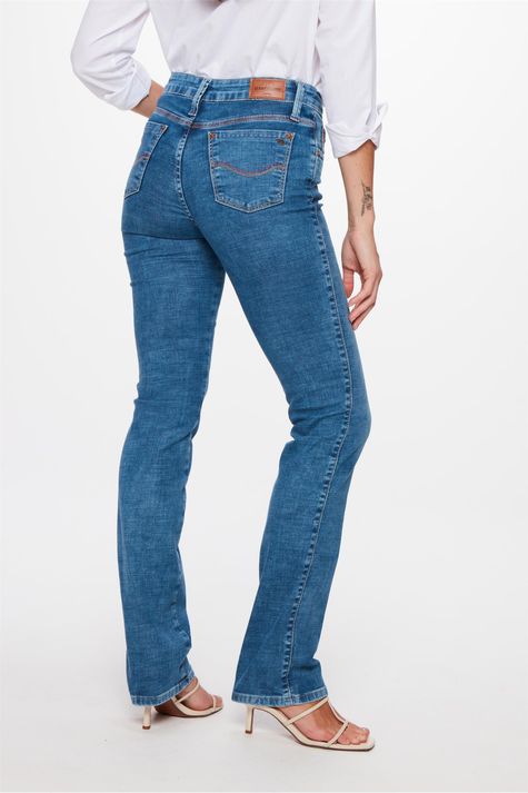 Calca-Jeans-Azul-Medio-Reta-C2-Feminina-Costas--